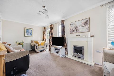 2 bedroom park home for sale, Garston Park, Tilehurst, Reading