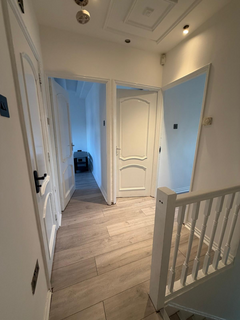 4 bedroom semi-detached house to rent, Parry Green South, Slough SL3