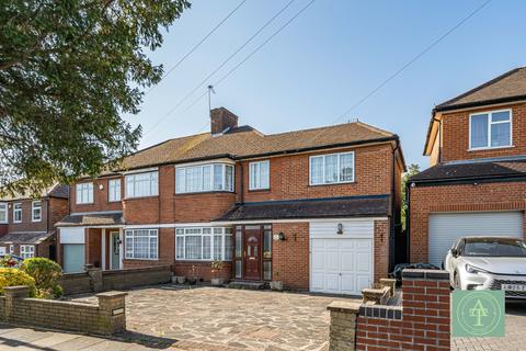 Merryhills Drive, Oakwood, Enfield, EN2