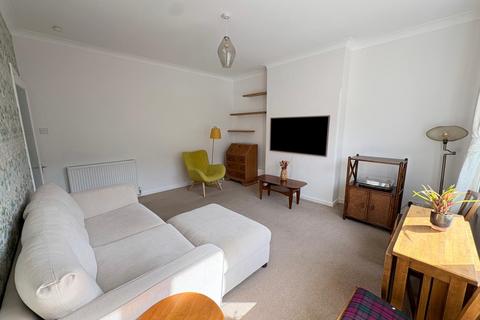 3 bedroom villa to rent, East Restalrig Terrace, Edinburgh, Midlothian, EH6