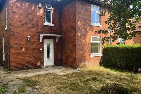 3 bedroom semi-detached house to rent, Castle Mount, Dewsbury