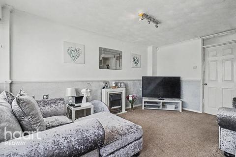 2 bedroom terraced house for sale, Uplands Close, Rochester