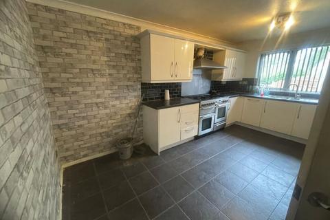 2 bedroom terraced house for sale, 12 Near Lands Close, Quinton, Birmingham, B32 1RS