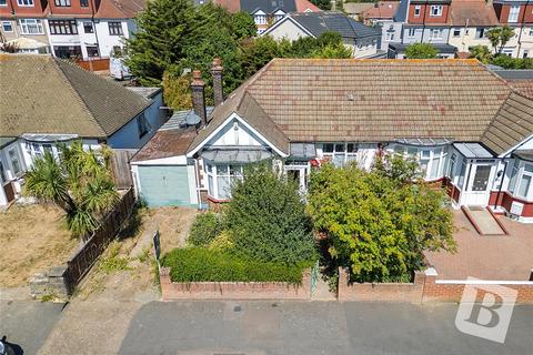 2 bedroom bungalow for sale, Tolworth Gardens, Chadwell Heath RM6