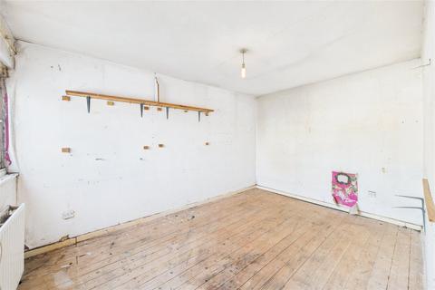 3 bedroom terraced house for sale, Bracklesham Close, Farnborough, Hampshire, GU14