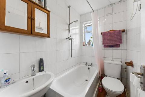 2 bedroom flat for sale, Upper Tulse Hill, London, London, SW2 2SH