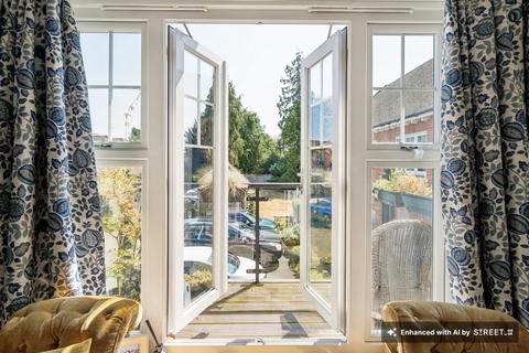 undefined, Warwick Road, Beaconsfield, HP9