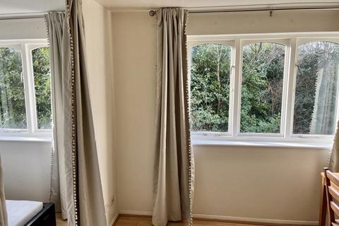 Carew Court, Samuel Close, London, SE14