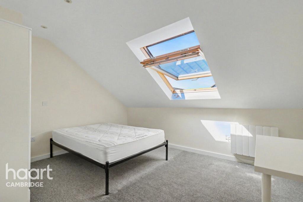 Apartment in Cambridge, Trumpington - View 5