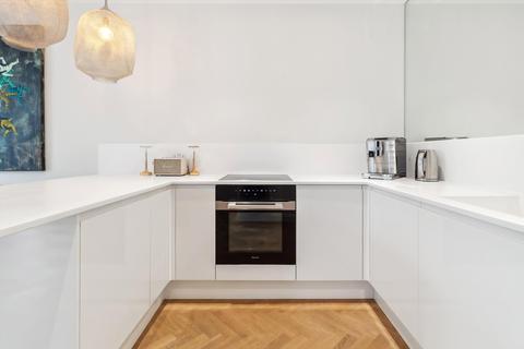 1 bedroom flat to rent, Inver Court, Inverness Terrace, London W2