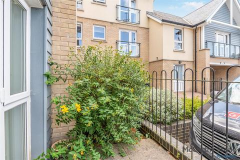 1 bedroom flat for sale, Bailey Court, New Writtle Street, Chelmsford