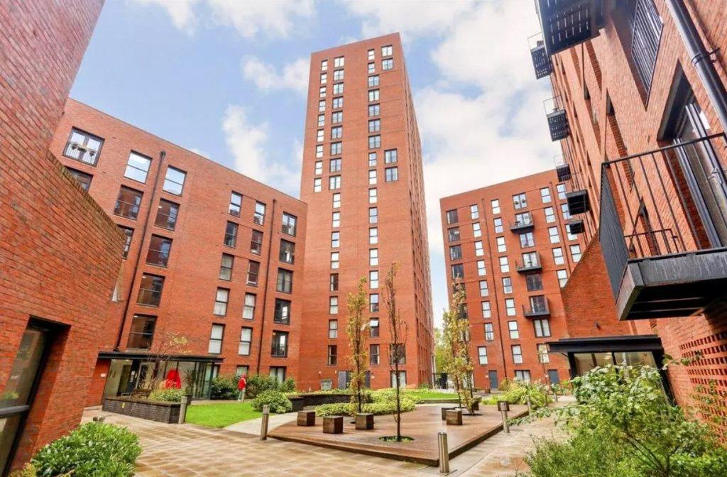 1st Floor – 3 Bed 3 Bath Apartment – Alto, Sillavan Way, Salford