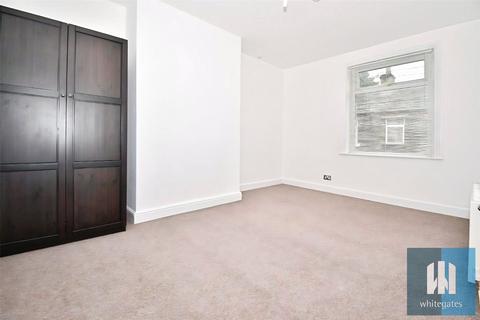 3 bedroom terraced house to rent, Prince Street, Primrose Hill, Huddersfield, HD4