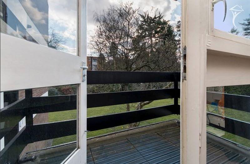 Apartment in Birmingham, West Midlands - More