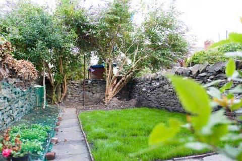 3 bedroom house to rent, Mackintosh Place, CARDIFF