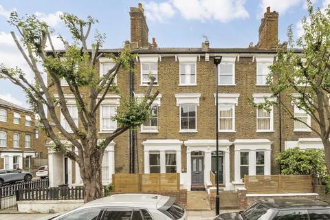 Stonenest Street, London N4