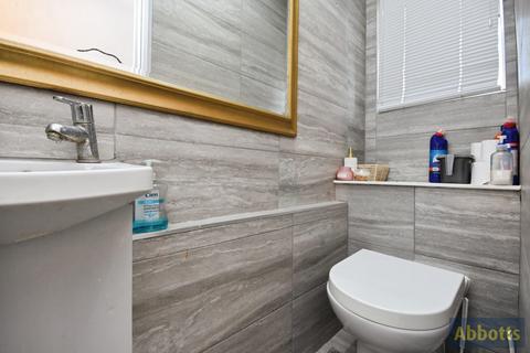 4 bedroom semi-detached house for sale, Steeplefield, Leigh-on-Sea, Essex, SS9