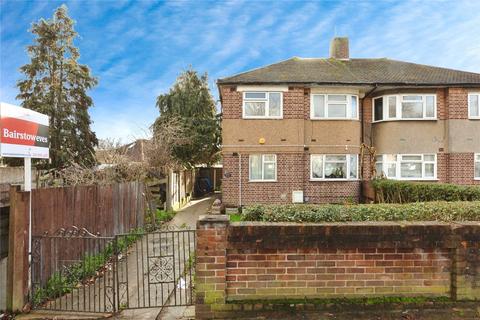 2 bedroom maisonette for sale, Fullwell Avenue, Ilford, IG6