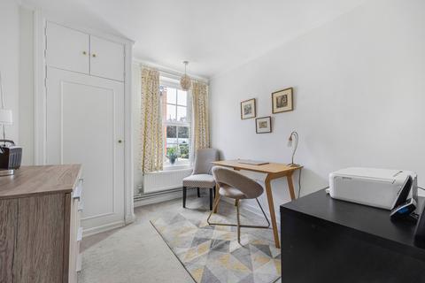 3 bedroom flat for sale, Phyllis Court Drive, Henley-On-Thames RG9