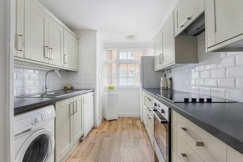 3 bedroom flat for sale, Phyllis Court Drive, Henley-On-Thames RG9