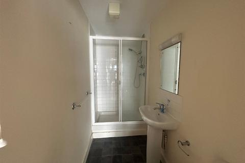 2 bedroom penthouse for sale, Gallery Square, WALSALL
