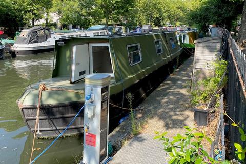 1 bedroom houseboat for sale, Maida Vale Avenue, Regent’s Canal, London W2