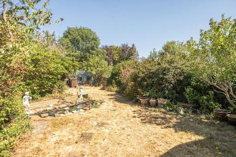 3 bedroom semi-detached house for sale, Elmstead Close, Epsom KT19