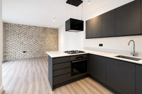 2 bedroom apartment to rent, Gingerbread Court (2), Michigan Avenue, E12