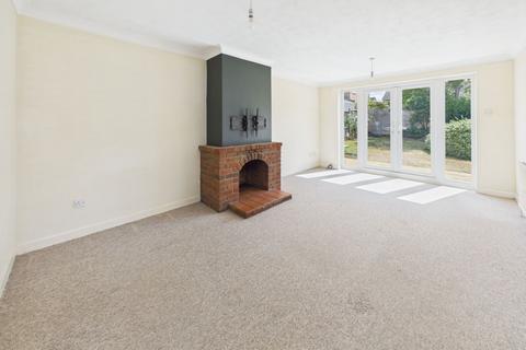 2 bedroom bungalow for sale, Hayes Walk, Elton, Peterborough, Cambridgeshire, PE8