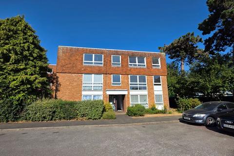 3 bedroom flat for sale, Kyoto Court, Bognor Regis PO21