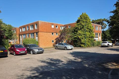 3 bedroom flat for sale, Kyoto Court, Bognor Regis PO21