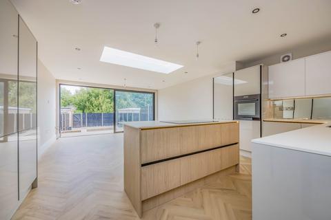 3 bedroom end of terrace house for sale, Stanley Avenue, Baffins