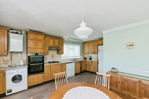 2 bedroom bungalow for sale, Alan Way, Brighton, East Sussex, BN2
