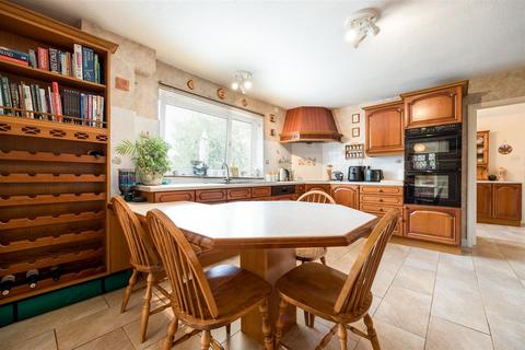 4 bedroom detached house for sale, Allens Lane, Upper Heyford