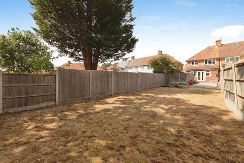 3 bedroom end of terrace house for sale, Broom Hall Grove, BIRMINGHAM