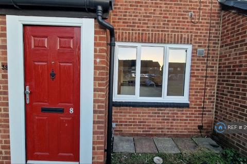 1 bedroom flat to rent, Columbine Way, Romford, RM3