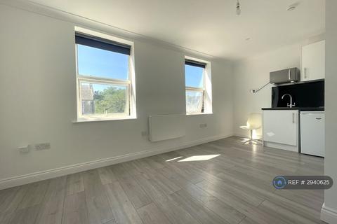Studio to rent, Unit D, London, SE6