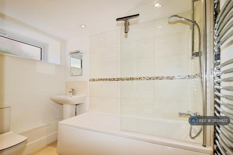 2 bedroom flat to rent, Tibbenham House, Norwich, NR1