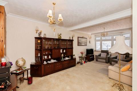 3 bedroom semi-detached house for sale, Saltash Road, Ilford, IG6