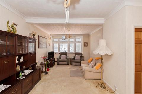 3 bedroom semi-detached house for sale, Saltash Road, Ilford, IG6
