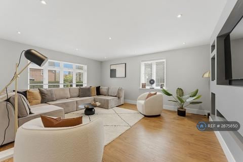 5 bedroom detached house to rent, Langton Road, Market Harborough, LE16