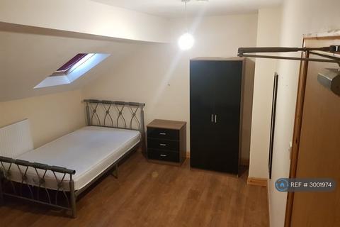 1 bedroom in a house share to rent, Rishton Lane, Bolton, BL3