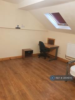 1 bedroom in a house share to rent, Rishton Lane, Bolton, BL3