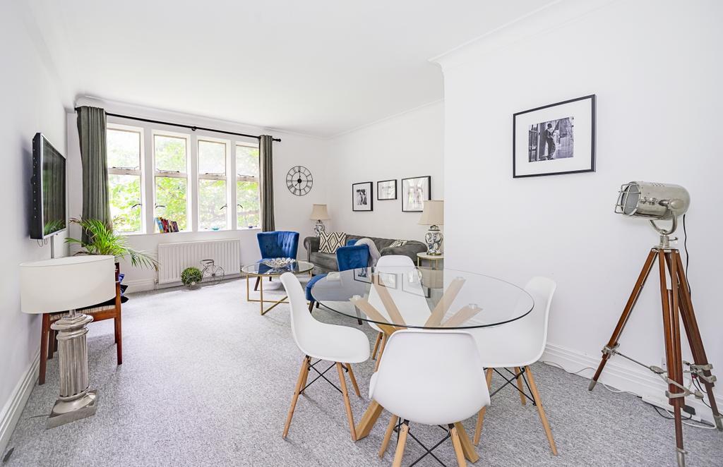 Apartment in London, Kensington - View 4