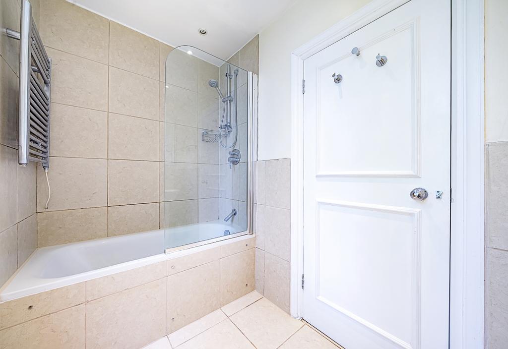 Apartment in London, Kensington - View 5