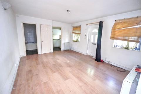 Studio for sale, West Wycombe Road, High Wycombe HP12