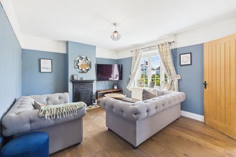 2 bedroom terraced house for sale, Brackley Road, Towcester, NN12