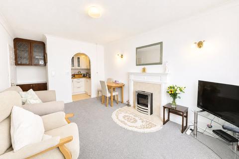 2 bedroom apartment for sale, Riversdale Road, West Kirby, Wirral, Merseyside, CH48