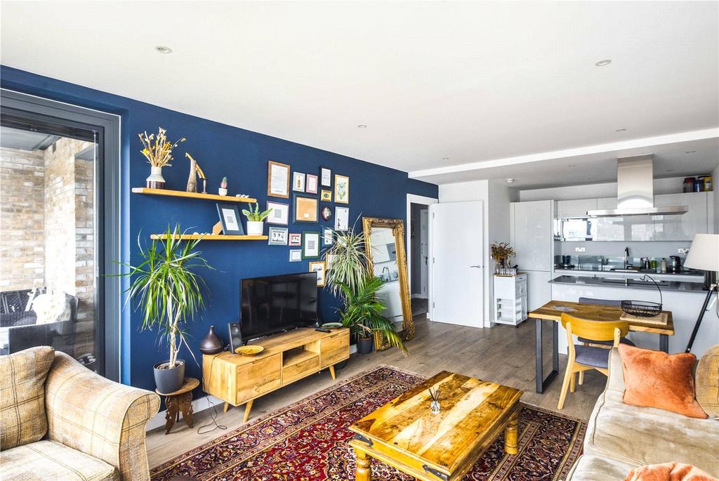 Living Room/Kitchen