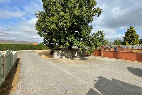 3 bedroom semi-detached bungalow for sale, Bawtry Road, Blyth, Worksop